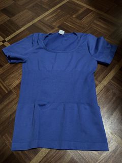 (Category: ) located in . Submitted by fashiondeclutter11 (Listing ID 1460478972, Image 1). Description: .