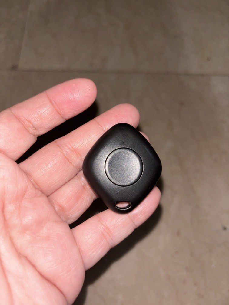 Blutooth thing finder no batt (Category: Other Gadgets) located in Manila. Submitted by vintageaccessories (Listing ID 1460452196, Image 1). Description: .
