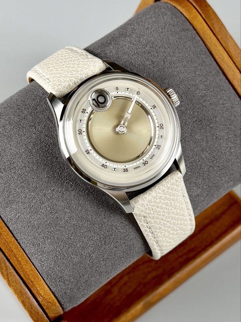 BNIB Christopher Ward “C1 Jump Hour - Dawn” Swiss Automatic (Category: Men's Watches) located in Quezon City. Submitted by fluxcapacitorjp (Listing ID 1460486268, Image 1). Description: BNIB Christopher Ward “C1 Jump Hour - Dawn” Swiss Automatic - Brand new. - Complete set. - 39mm case diameter. - Sapphire crystal with AR coating. - Stainless steel case. - Sand fine, Italian leather strap. - Dawn, patterned dial. - Luminous hand and markers. - Ju