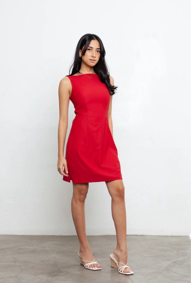 Boat neckline minidress bundle (Category: Dresses) located in Manila. Submitted by prelovedby_lou (Listing ID 1460344507, Image 3). Description: Get 2 for 1000 Xs on tag but can fit s-m Item 1 (550 if you get 1 only) - red boatneck minidress - A-line Skirt - Boat Neck - Center Back Zipper - Slight V Back Item 2 (550) - brown boatneck minidress - A-line Skirt - Boat Neck - Center Back Zipper Slight V Back .