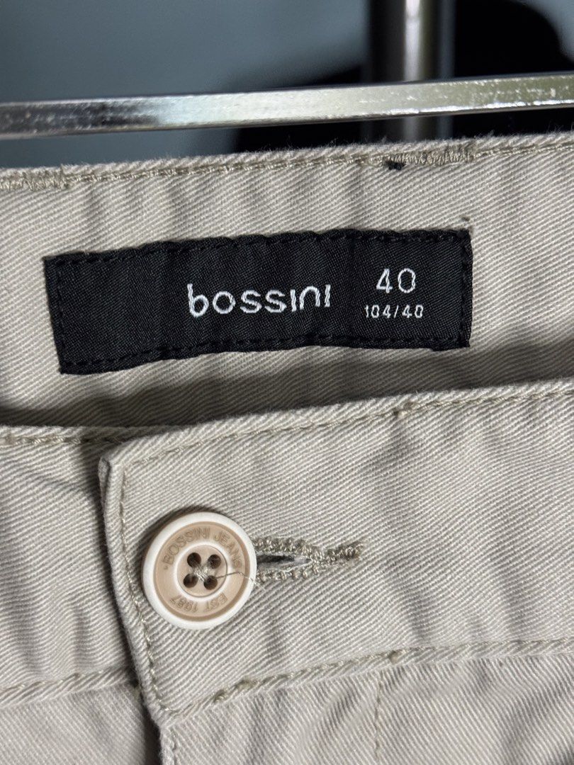 bossini khaki chino pants (Category: Chinos) located in Quezon City. Submitted by yonasthingz (Listing ID 1460379722, Image 2). Description: bossini khaki chino pants - P300 - size 40 - like new, worn only a few times - rfs: not in use anymore loc: qc, new manila mop: gcash, bank transfer mod: jnt or sdd (sf/df to be shouldered by buyer) dm for inquiries!.