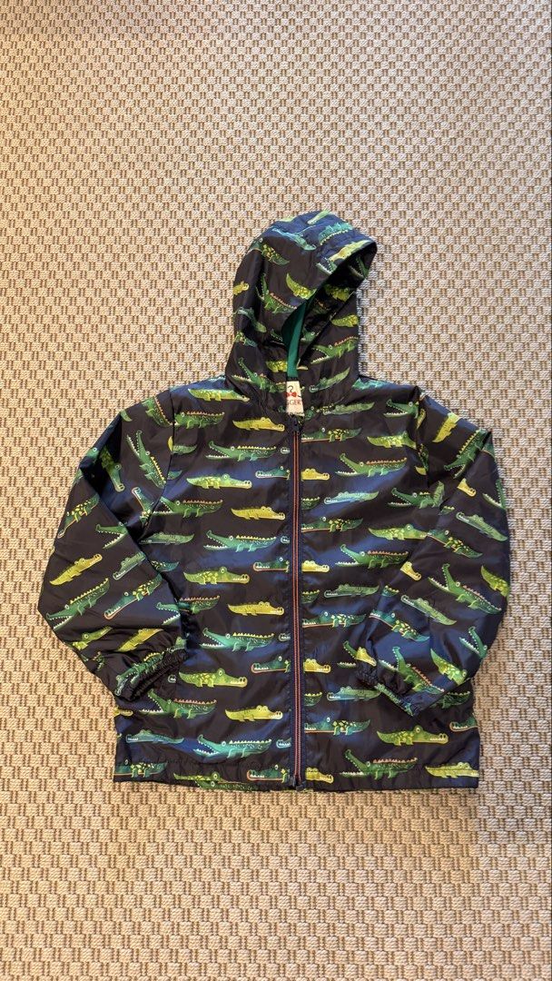 Boys Raincoat / Windbreaker (5-7 years old) (Category: Babies & Kids Fashion) located in Quezon City. Submitted by closetcleanupfairy (Listing ID 1460333090, Image 1). Description: .
