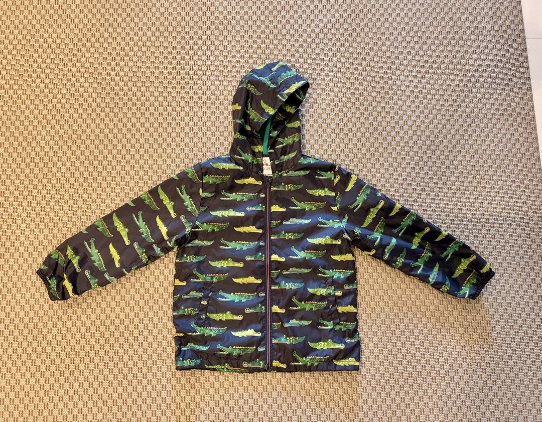 Boys Raincoat / Windbreaker (5-7 years old) (Category: Babies & Kids Fashion) located in Quezon City. Submitted by closetcleanupfairy (Listing ID 1460333090, Image 2). Description: .