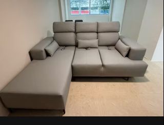 (Category: ) located in . Submitted by furnishstudio (Listing ID 1460311734, Image 1). Description: .