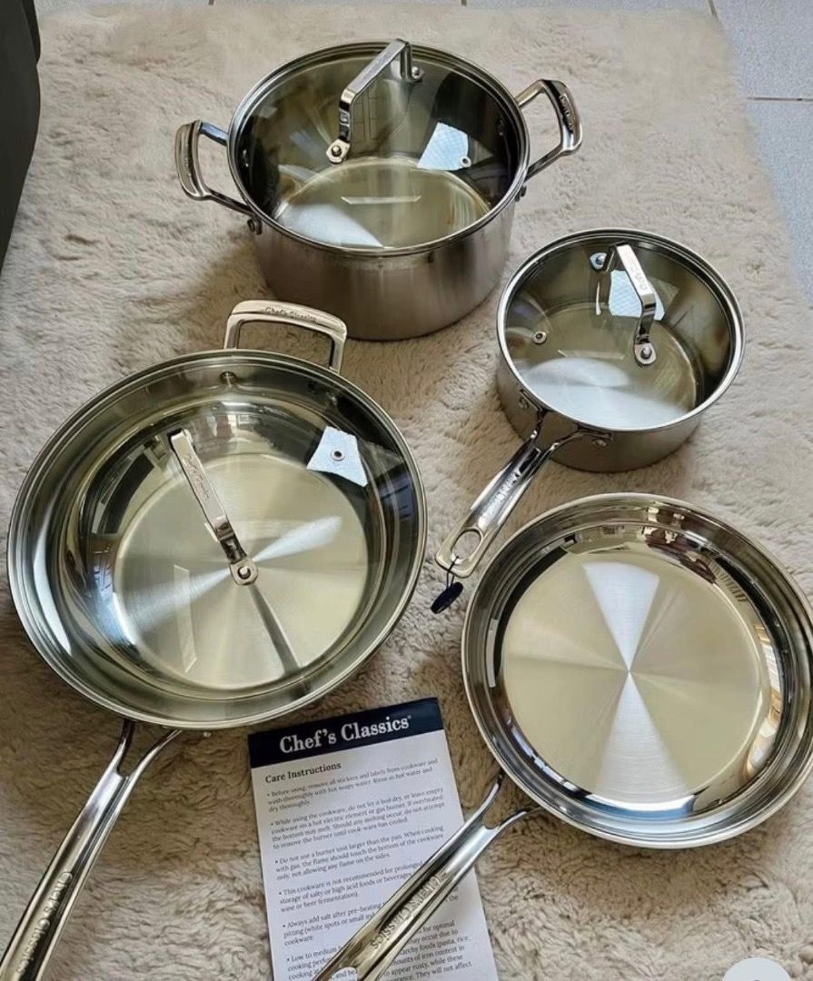BRANDNEW Chef’s Classic Cilantro Set (Category: Cookware & Accessories) located in Dumalinao. Submitted by sweeteapie (Listing ID 1460445578, Image 1). Description: Brandnew set Courier: J&T Shipping fee shouldered by the buyer.
