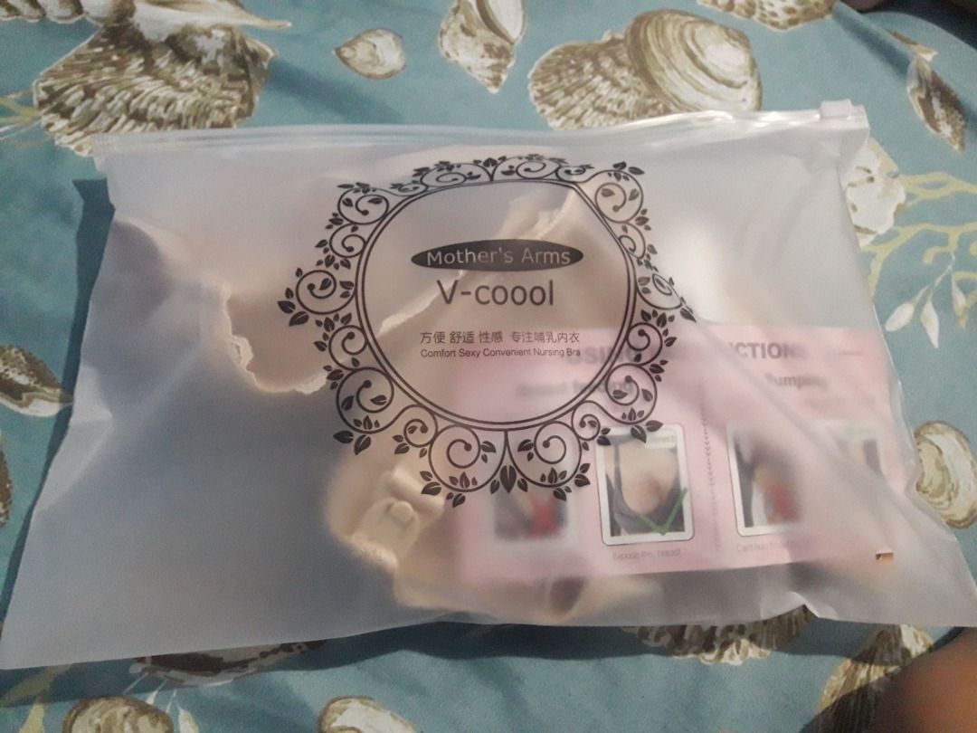 Breastfeeding/Nursing Essentials Bundle (Category: Breastfeeding & Bottle Feeding) located in General Trias. Submitted by breastfeedingjourney (Listing ID 1460485818, Image 3). Description: “Motherhood made easier 💕 From V-Coool nursing bras to Momeasy storage cups, everything you need for comfort, confidence, and care. ⚡ Limited stocks at a very low bundle price — message now before its gone Bundle items includes: -Milk collector cups -Milk cat