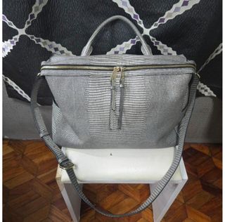 (Category: ) located in . Submitted by affordabags_cd (Listing ID 1460426829, Image 1). Description: .