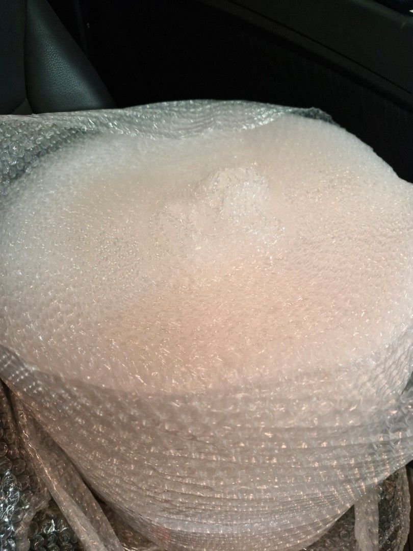 Bubble wrap (Category: Everything Else) located in Singapore. Submitted by sunbeam (Listing ID 1460350039, Image 1). Description: large roll of bubble wrap for free.