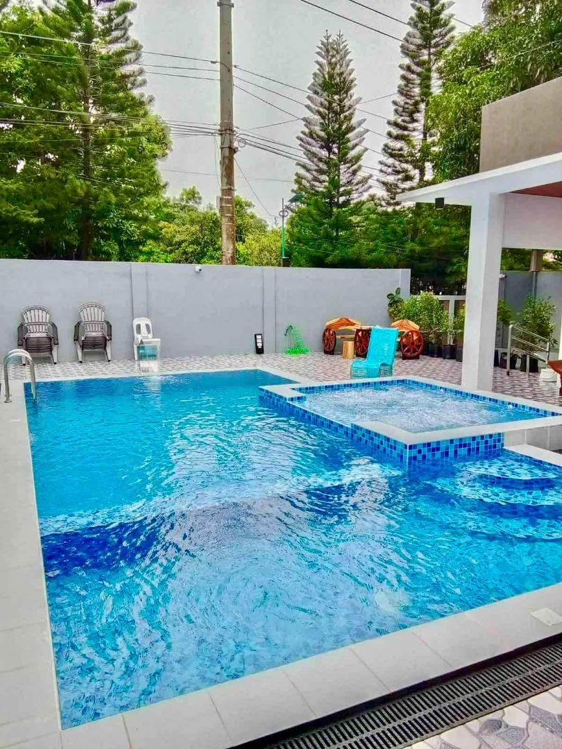 (Category: ) located in . Submitted by modernedge_livingph (Listing ID 1460450270, Image 1). Description: .