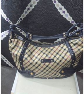 (Category: ) located in . Submitted by affordabags_cd (Listing ID 1460425461, Image 1). Description: .