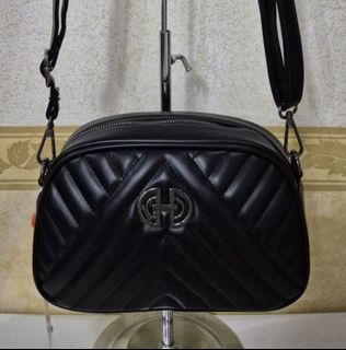 (Category: ) located in . Submitted by dailyhappyfinds (Listing ID 1460263704, Image 1). Description: .