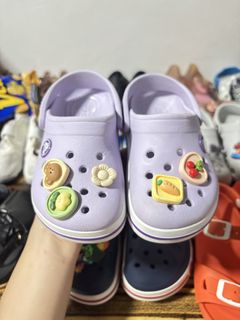 (Category: ) located in . Submitted by littlebooythriftstore (Listing ID 1460427048, Image 1). Description: .