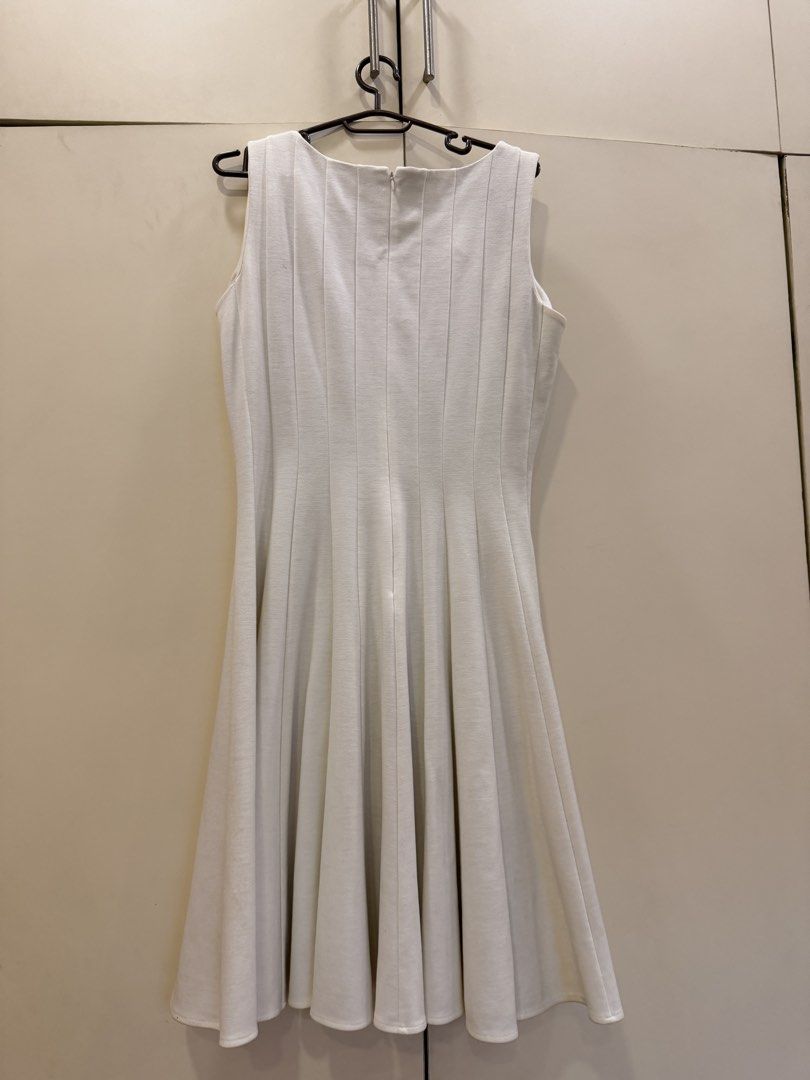 Calvin Klein Dress (Category: Dresses) located in Quezon City. Submitted by jff.upd (Listing ID 1460359045, Image 2). Description: Calvin Klein white dress Can be used to office or just as a simple Sunday dress .