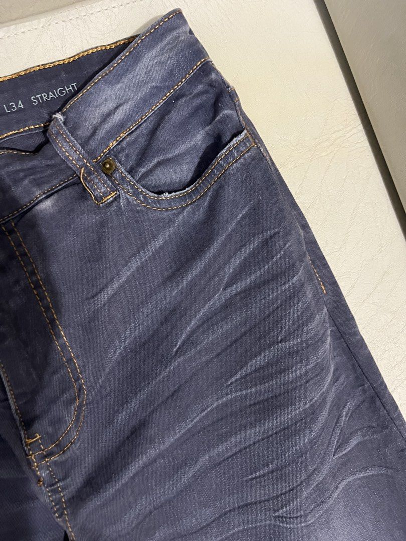 CALVIN KLEIN JEANS. Size 31 (Category: Jeans) located in Santa Maria. Submitted by jeshtine (Listing ID 1460419788, Image 3). Description: .