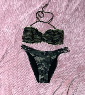 (Category: ) located in . Submitted by diorellecoeur_xxx02 (Listing ID 1460305445, Image 1). Description: .