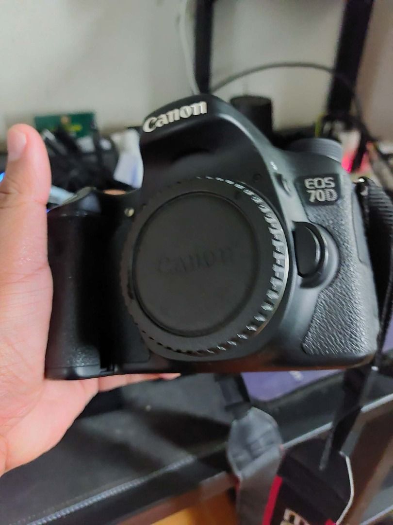 (NEGOTIABLE) Canon EOS 70D Full Set - For Sale (Read Description) (Category: Cameras) located in Paranaque City. Submitted by emersonilarde23 (Listing ID 1460325421, Image 3). Description: (NEGOTIABLE) Canon EOS 70D Full Set - For Sale (Read Description) RFS: Decluttering Condition: In very good condition. Signs of minimal usage. Price is slightly negotiable Note: This is a full set. The package includes: *Camera Body *Camera Lens (18-135mm Kit L