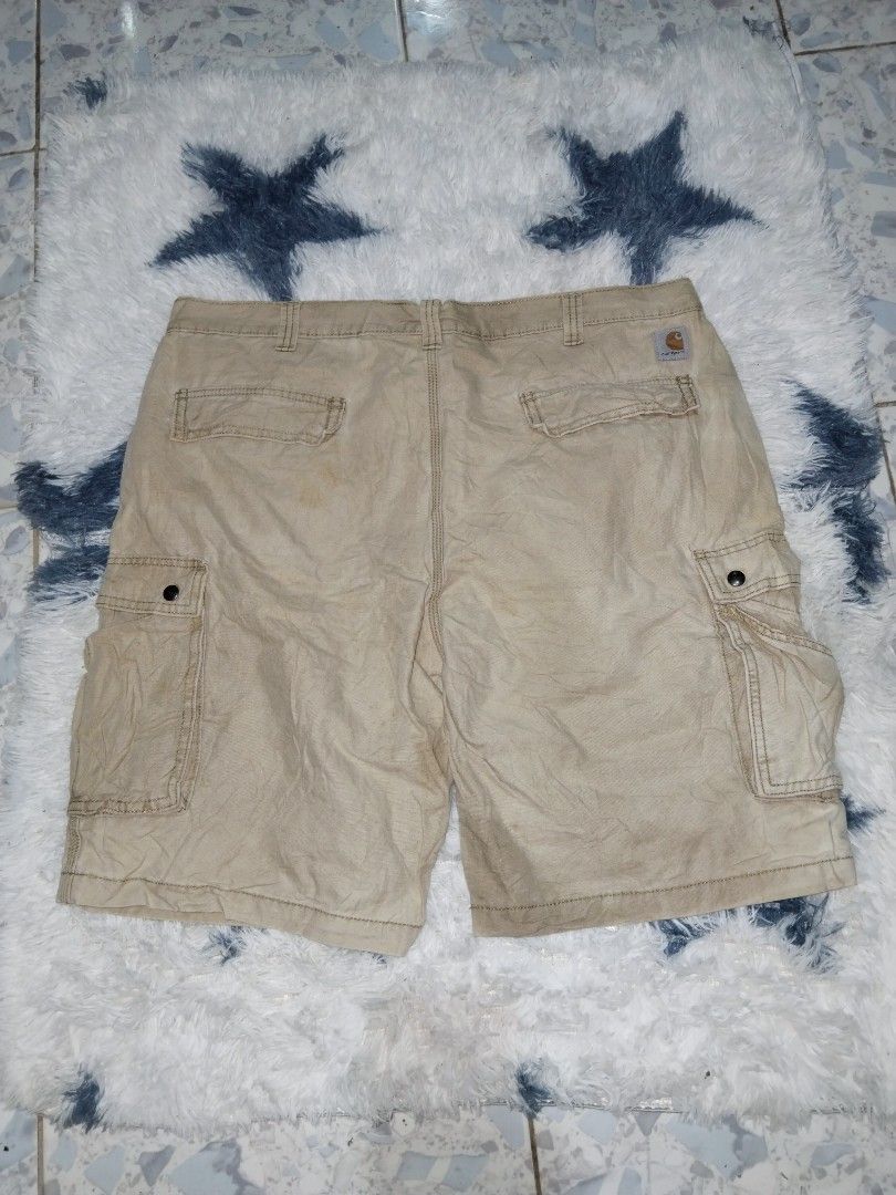 Carhartt cargo short (Category: Shorts) located in Barili. Submitted by francis88z (Listing ID 1460463252, Image 2). Description: Carhartt cargo short size 40 w40 L23 very good condition no issue 585+sf.