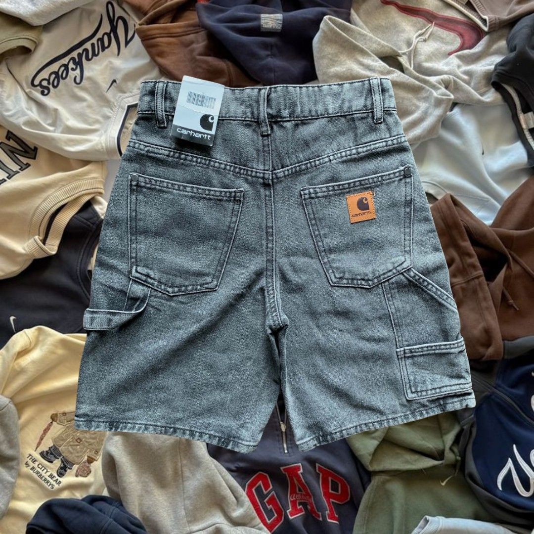 Carhartt Grey Denim Carpenter Shorts (Category: Shorts) located in Manila. Submitted by llamanzaresdave11 (Listing ID 1460412212, Image 1). Description: Carhartt Washed Denim Carpenter Dimensions: Width - 24 Length - 17 Color Rate: 9.5/10 As new condition Issue: None M/Mine: 780 - Color may vary due to photographic lighting. - Thrifted items. Manage your expectation. - No bogus buyers/miners - Payment first Courier: J&T / Lalamove .