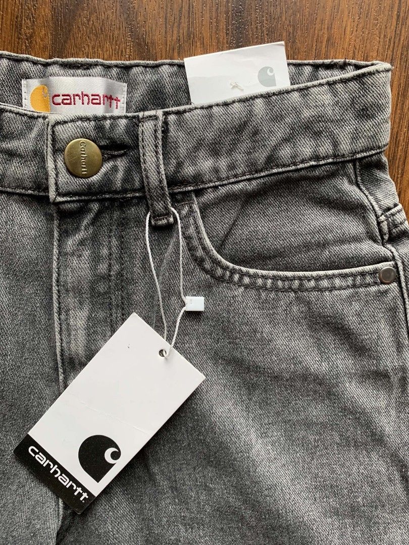 Carhartt Grey Denim Carpenter Shorts (Category: Shorts) located in Manila. Submitted by llamanzaresdave11 (Listing ID 1460412212, Image 3). Description: Carhartt Washed Denim Carpenter Dimensions: Width - 24 Length - 17 Color Rate: 9.5/10 As new condition Issue: None M/Mine: 780 - Color may vary due to photographic lighting. - Thrifted items. Manage your expectation. - No bogus buyers/miners - Payment first Courier: J&T / Lalamove .