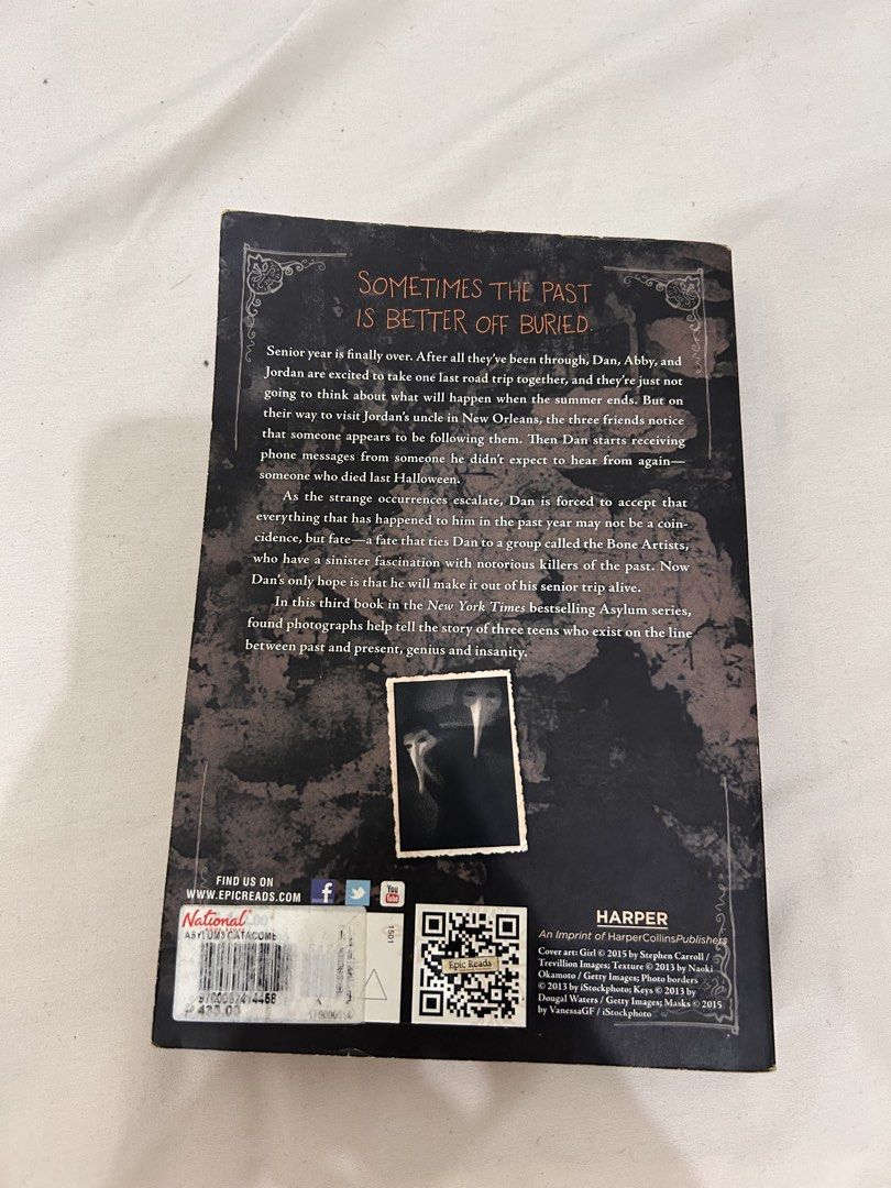 Catacomb by Madeleine Roux (Paperback) (Category: Storybooks) located in Manila. Submitted by janibonani (Listing ID 1460370230, Image 2). Description: - bought at nbs - very good condition - no annotations - loc: sampaloc, mnl.