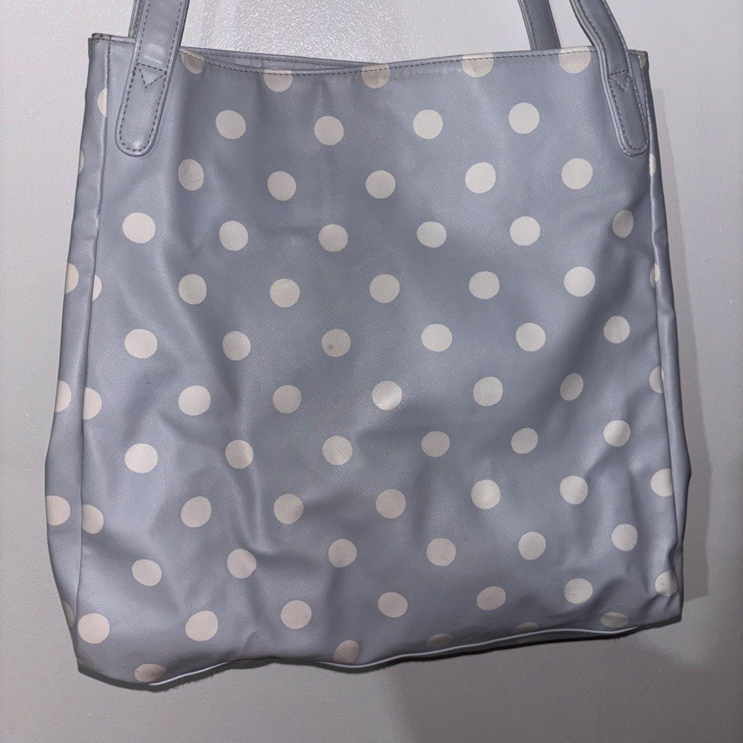 Cath Kidston x Disney Mickey Mouse tote bag (Category: Tote Bags) located in Pasig City. Submitted by prel0vedbysea (Listing ID 1460443321, Image 3). Description: ⟢ Cath Kidston x Disney Mickey Mouse tote bag — Original — rfs: decluttering * mod: ssd .