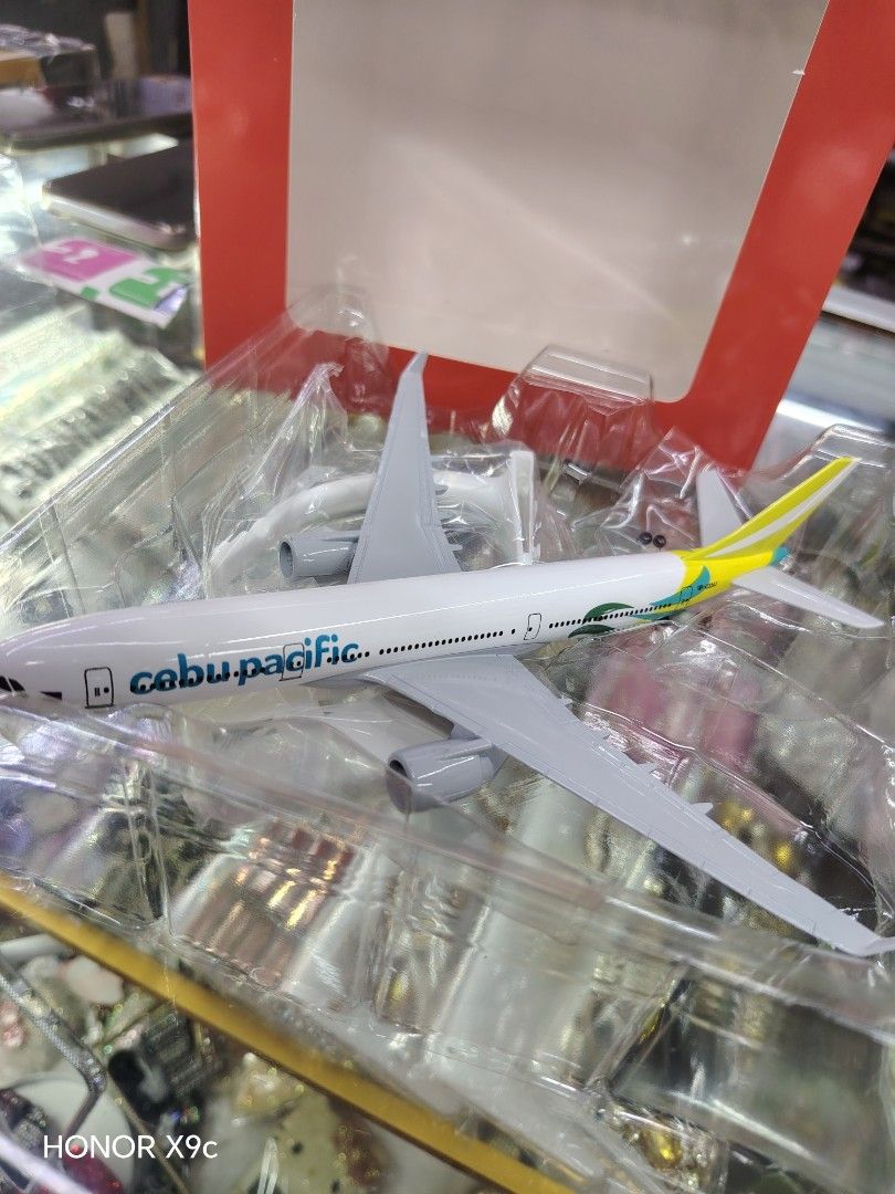 Cebu Pacific Airplane Model (Category: Vehicle & Diecast Models) located in Manila. Submitted by marvieobordo (Listing ID 1460345407, Image 3). Description: - Brand new Cebu Pacific model airplane - Comes in original packaging - Perfect for collectors and aviation enthusiasts - Detailed replica for display.
