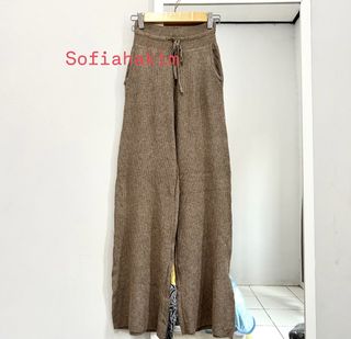 (Kategori: ) berada di . Dikirim oleh sofiahakim (ID iklan 1460347034, Gambar 1). Deskripsi: .