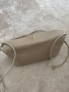 （分類：）位於 。 由 brand_in__out 提交（商品編號 1460398650，圖片 1）。簡介： 。