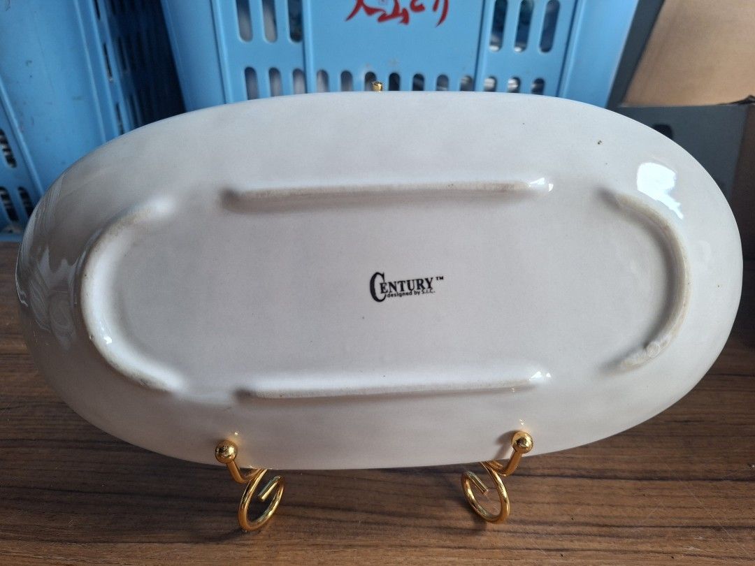 Century SIC oval shaped platter (Category: Other Kitchenware & Tableware) located in Consolacion. Submitted by luxekerei (Listing ID 1460376732, Image 2). Description: .