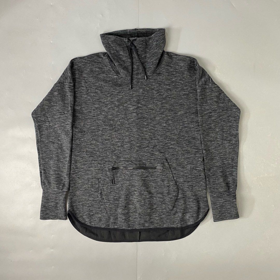 Champion ✨ | Heather Gray Cowl Neck Pullover Jacket (Category: Coats, Jackets and Outerwear) located in Bulacan. Submitted by orc.ph (Listing ID 1460442783, Image 1). Description: Champion ✨ | Heather Gray Cowl Neck Pullover Jacket Material Used: 30% Polyester 70% Cotton -Gray -Adjustable Collar Drawstring -Elongated Cuffs -Athletic Fit -Oversized Drape -Dropped Shoulder -High Funnel Neck -Horizontal Zippered Front Pouch ‎-Size: L -Width: 21 ‎-Le