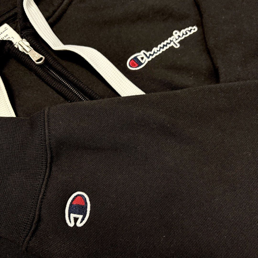 Champion Script Pullover Hoodie in Black (Category: Hoodies) located in Las Pinas. Submitted by collabcart (Listing ID 1460499049, Image 3). Description: 🛒Champion Script Pullover Hoodie in Black🛒 🇺🇸 Imported from US ✅ Brandnew ✅ Original/Authentic/legit 📐Sizes Available Medium .