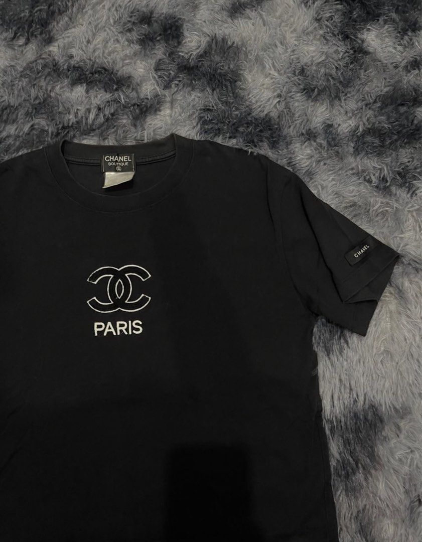 Chanel shirt (Category: Tshirts & Polo Shirts ) located in San Jacinto. Submitted by clothcartelph (Listing ID 1460447281, Image 2). Description: Small No issue 20/26 Color rate 9/10.