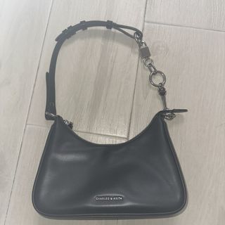 （分類：）位於 。 由 uu_25 提交（商品編號 1460389160，圖片 1）。簡介： 。