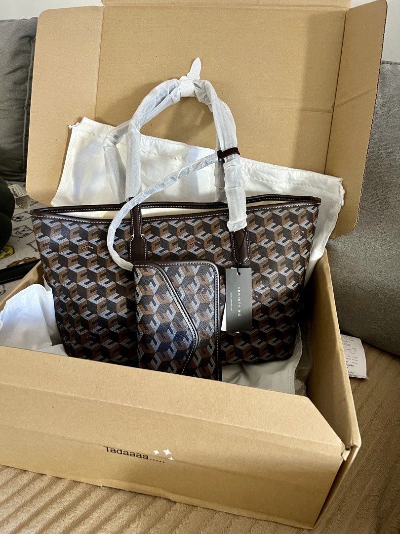 Christy Ng Russo Chestnut (Medium) (Category: Tote Bags) located in Quezon City. Submitted by samirosie0329 (Listing ID 1460397763, Image 1). Description: Used once only Complete with box Rfs: too small for me .