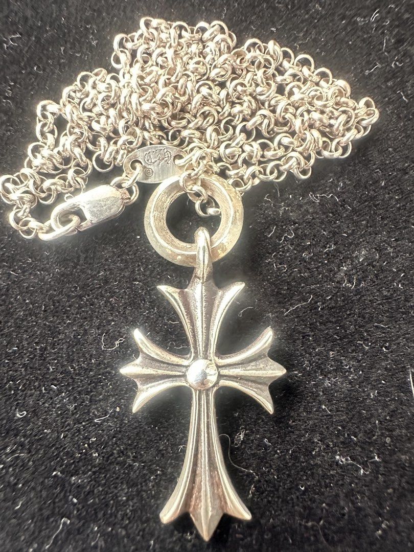 Chrome Hearts Pendant & Necklace (Category: Necklaces) located in Pasig City. Submitted by 66g66 (Listing ID 1460390512, Image 3). Description: .