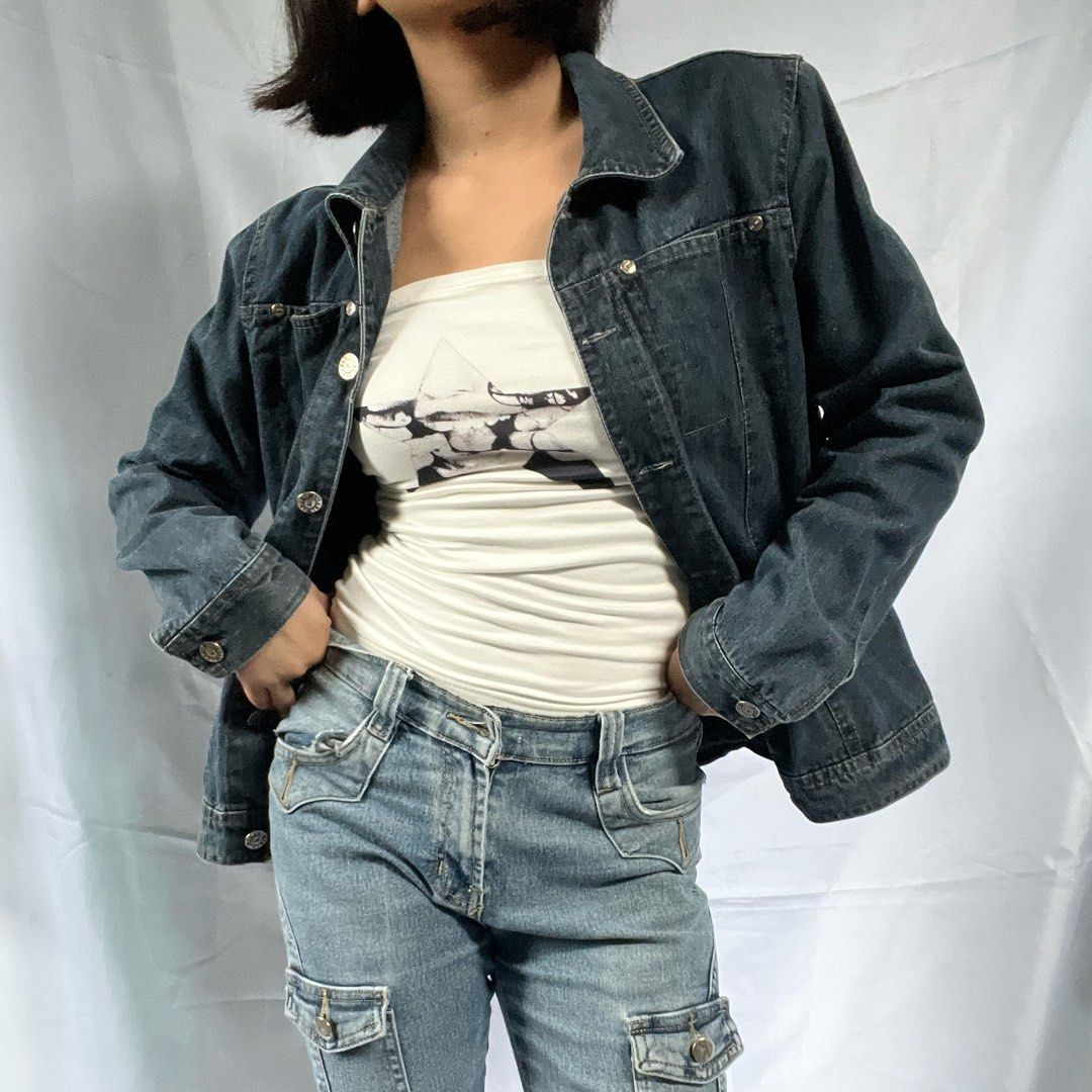 Classic Dark Wash Denim Jacket (Category: Coats, Jackets and Outerwear) located in Manila. Submitted by demi.rewears (Listing ID 1460315341, Image 1). Description: Classic dark wash denim jacket. Button front, collar, chest & side pockets. Perfect for layering, easy to style. Size: Fits Medium to Large (Can fit Small as slightly oversized) Bust: 38” (19” flat lay) Length: 22.4” (Regular fit).