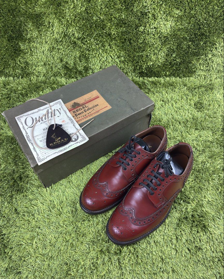 Classic Regal Brogue Derby Shoes (Category: Casual Shoes) located in Lucena. Submitted by shopdotmane (Listing ID 1460478800, Image 1). Description: Classic Regal Brogue Derby Shoes 23 1/2 EE on tag Fits 7-7.5 slim (US) Approximately (11 inches) Deadstock Still with og box and papers .