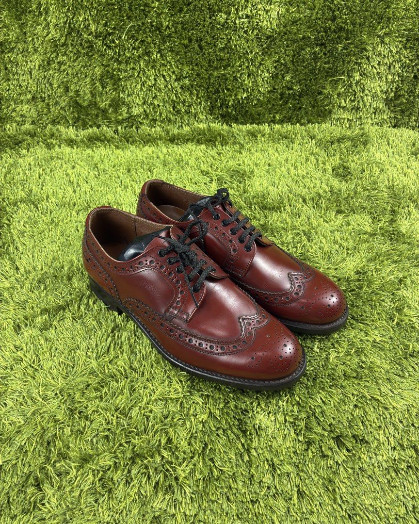 Classic Regal Brogue Derby Shoes (Category: Casual Shoes) located in Lucena. Submitted by shopdotmane (Listing ID 1460478800, Image 3). Description: Classic Regal Brogue Derby Shoes 23 1/2 EE on tag Fits 7-7.5 slim (US) Approximately (11 inches) Deadstock Still with og box and papers .