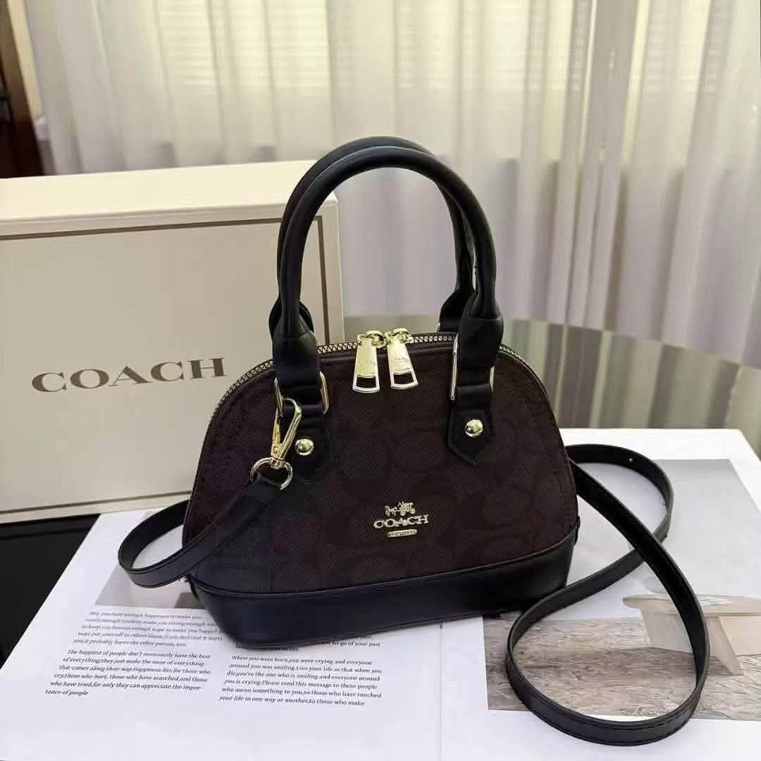 Cch Alma (Category: Luxury Bags & Wallets) located in Floridablanca. Submitted by lunascollections_ (Listing ID 1460420645, Image 3). Description: With box and dustbag Must have atleast 150pesos dp can do meetup around magalang pampanga.