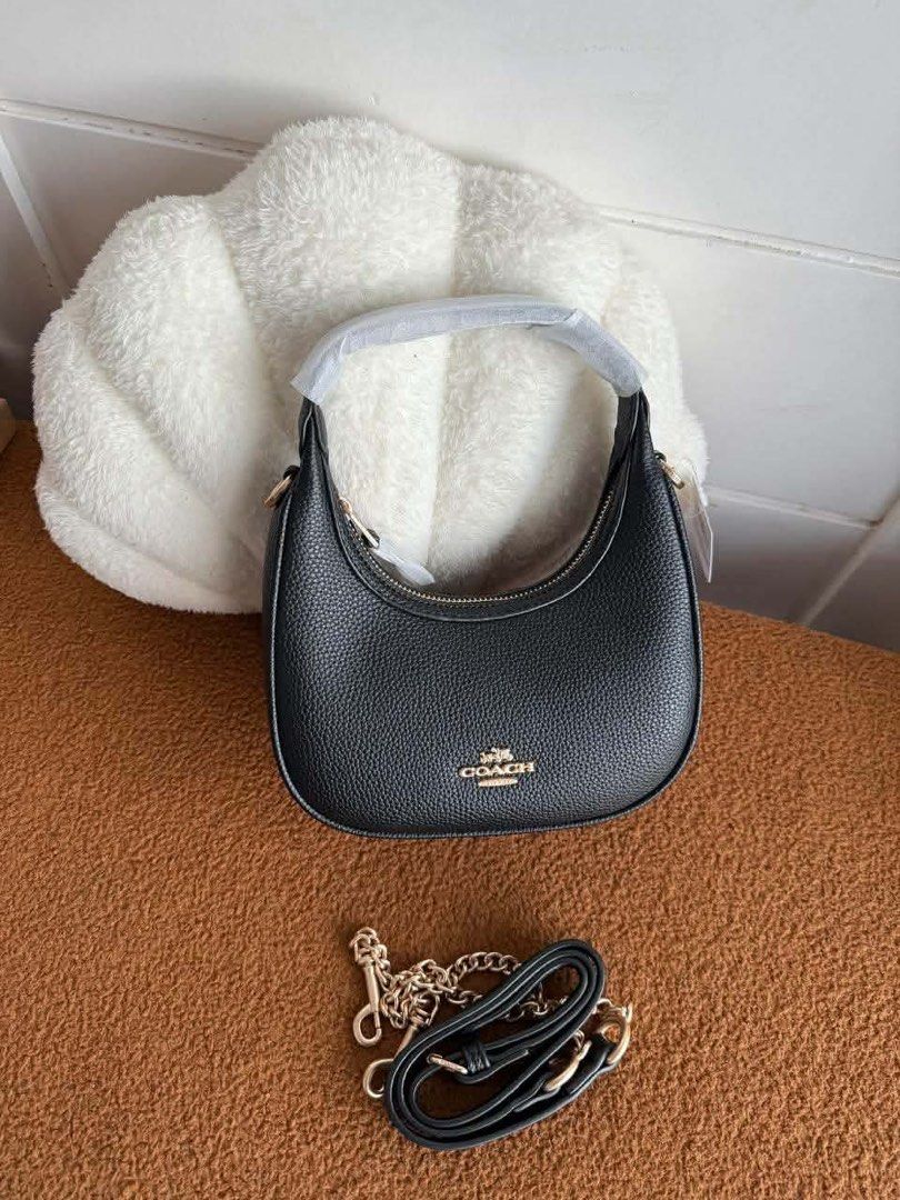 Cch Carmen (Category: Luxury Bags & Wallets) located in Floridablanca. Submitted by lunascollections_ (Listing ID 1460421376, Image 2). Description: With box and dustbag Preorder! Must atleast have 150 downpayment .