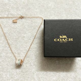 (Category: ) located in . Submitted by fashion.luxe.collection (Listing ID 1460492216, Image 1). Description: .