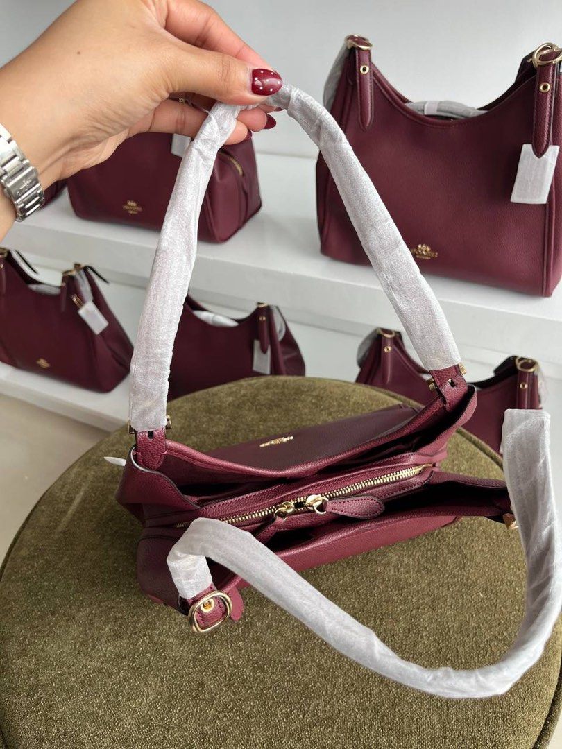 Coach Erin (Category: Shoulder Bags) located in Binan City. Submitted by pinkykeenshop (Listing ID 1460373951, Image 3). Description: .