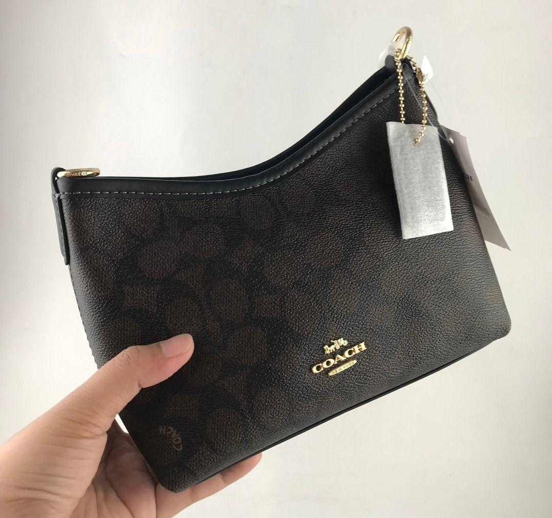 Coach Laurel Small Crossbody Dark Brown (Category: Cross-body Bags) located in Manila. Submitted by msddirectfactoryoutlet (Listing ID 1460369214, Image 3). Description: Laurel Small 19 x 15.5 x 8.5cm US Grade 100%.