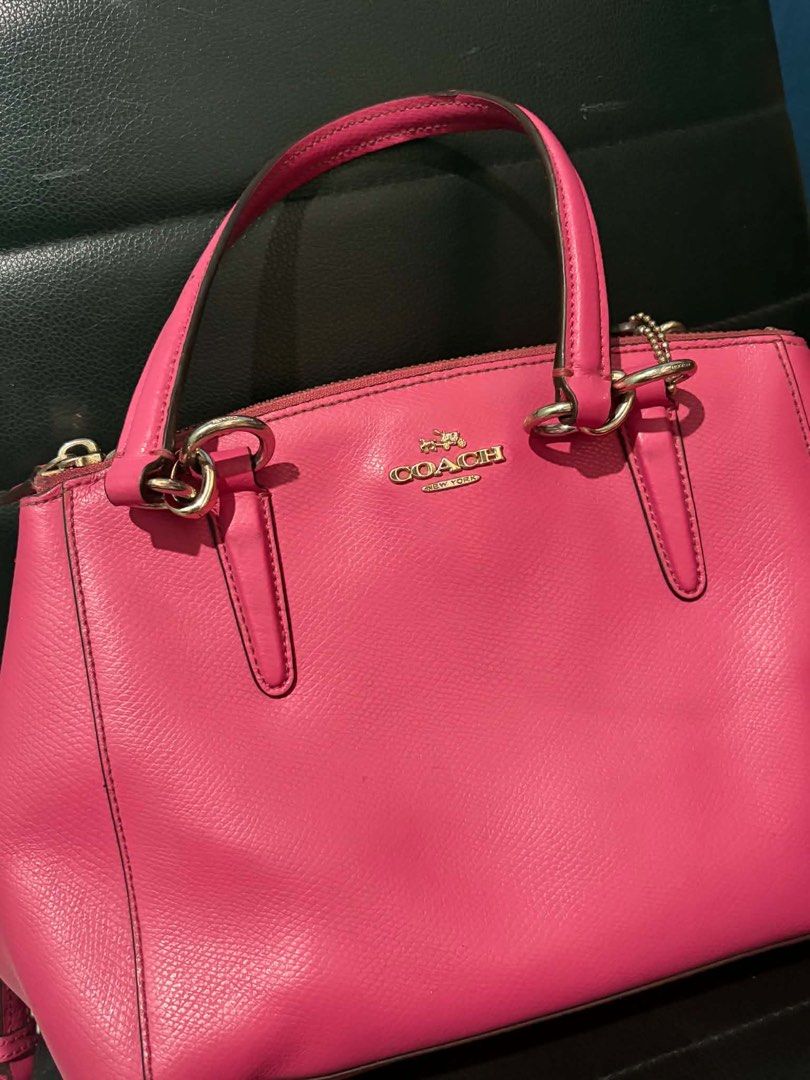 Coach Pink Leather Handbag (Category: Luxury Bags & Wallets) located in Meycauayan. Submitted by cortezarab29462 (Listing ID 1460327649, Image 1). Description: Item condition: 8/10 - with strap - normal sign of usage (rubber lining) ; dirt inside .