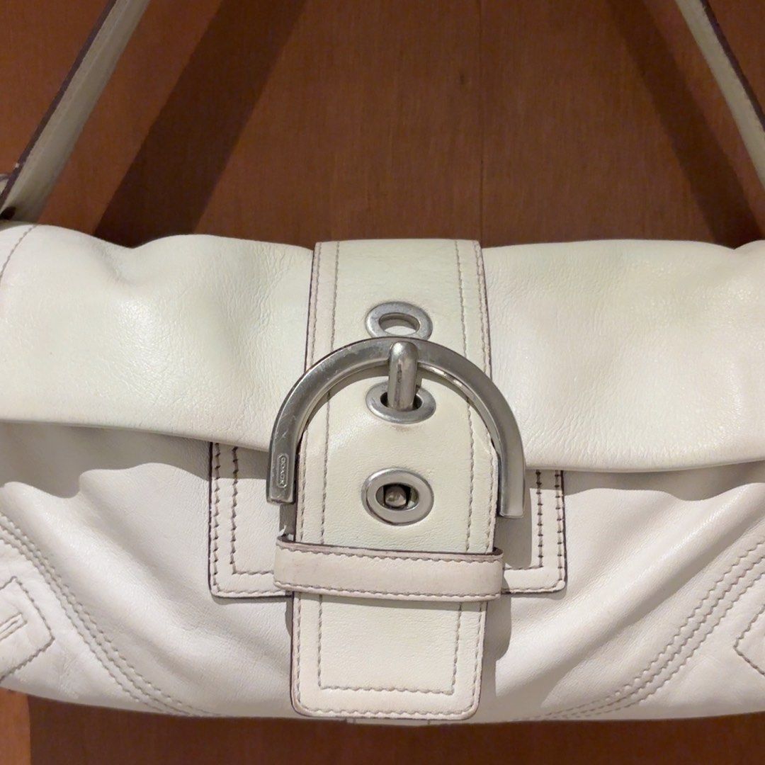 Coach Soho Flap (Category: Shoulder Bags) located in Davao. Submitted by tingz444less (Listing ID 1460464954, Image 2). Description: .