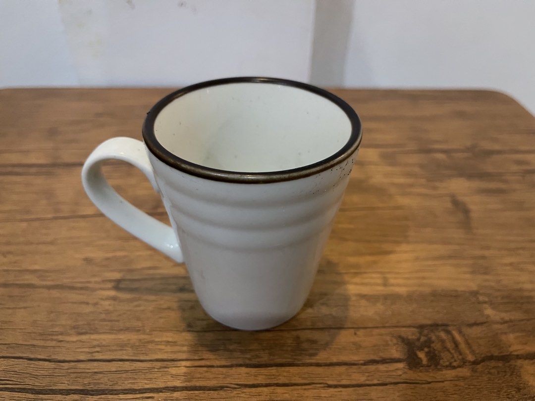 coffee mugs (Category: Coffee & Tea Tableware) located in San Fernando. Submitted by dntjapansurpluselyu (Listing ID 1460353752, Image 2). Description: each.