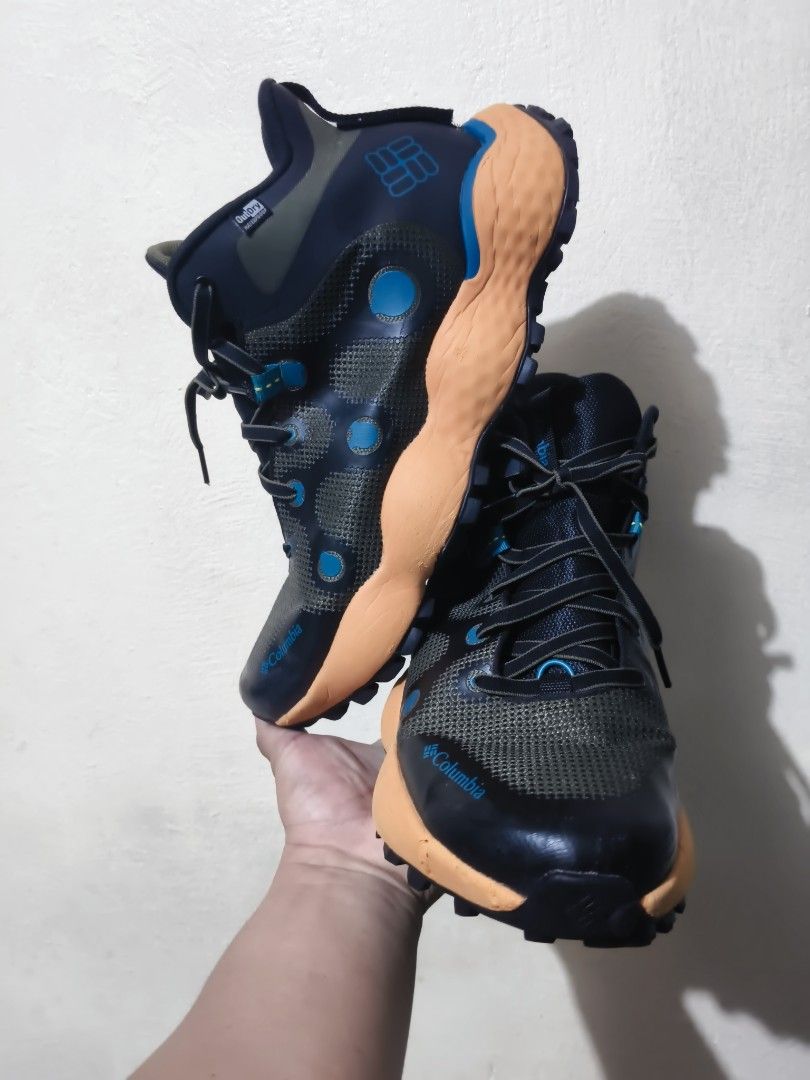 Columbia (Category: Sneakers) located in Mandaue City. Submitted by prekfinds (Listing ID 1460458807, Image 3). Description: Columbia Escape Thrive Endure Men's Outdoor trail shoes Excellebtcondition Size:11Us, 44Eu Waterproof Out-Dry Membrance Minimal sign of usage only No major flaws Ganda pa nang outsole grip.