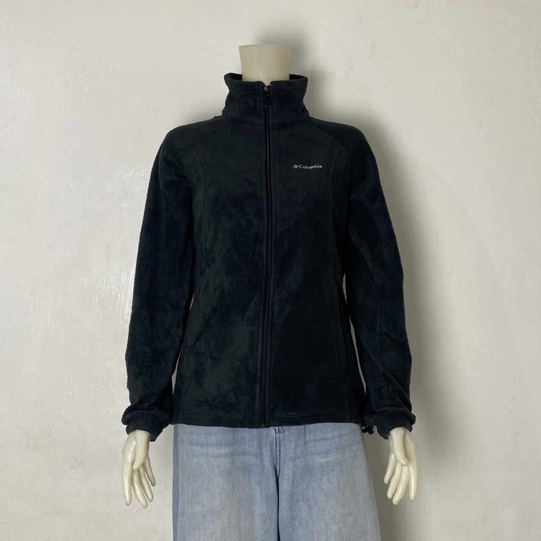 COLUMBIA ✨ | Black Fleece Full-Zip Jackets (Category: Coats, Jackets and Outerwear) located in Bulacan. Submitted by orc.ph (Listing ID 1460443763, Image 2). Description: COLUMBIA ✨ | Black Fleece Full-Zip Jackets Material Used: 100% Polyester - Black -Casual Wear -Classic Fit -Full-Zip -Cold-Blocking -Elastic-Bound Wrist Cuffs -Stand-Up Collar -Cinch Silhouette -Two Zipped Hand Pockets -Adjustable Parachute Hem Drawstring ‎-Size: S -Width: 18.5 