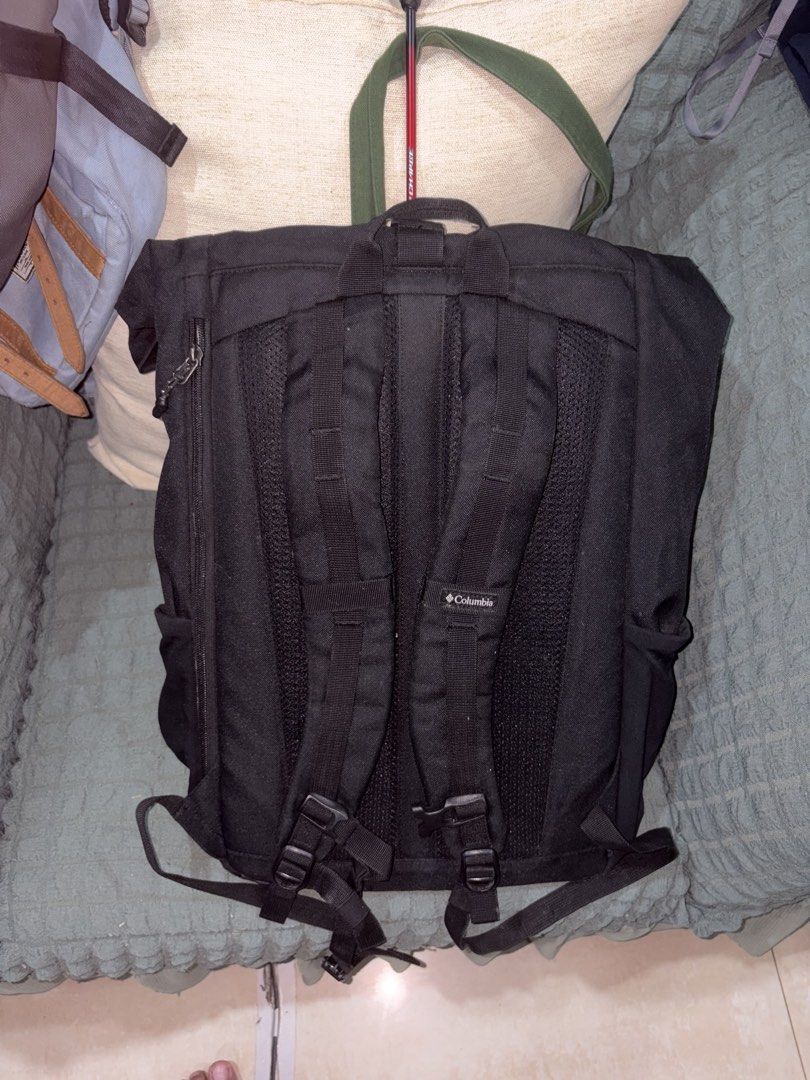 Columbia Black Roll-Top Backpack (Category: Backpacks) located in Caloocan City. Submitted by jorge999.9 (Listing ID 1460461566, Image 2). Description: - Black Columbia backpack - Roll-top design with secure buckle closure 9/10 condition Meet up/ shipping .