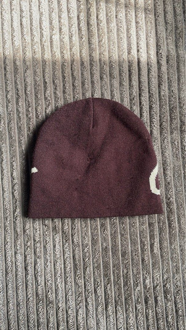 Cortz Warm Beanie Hat Cold proof (Category: Hats & Beanies) located in Cavite. Submitted by kyrasalvad19608 (Listing ID 1460387323, Image 3). Description: - One size fits most head sizes - Color: Brown - Flaws: Not used - Original Price: 150.